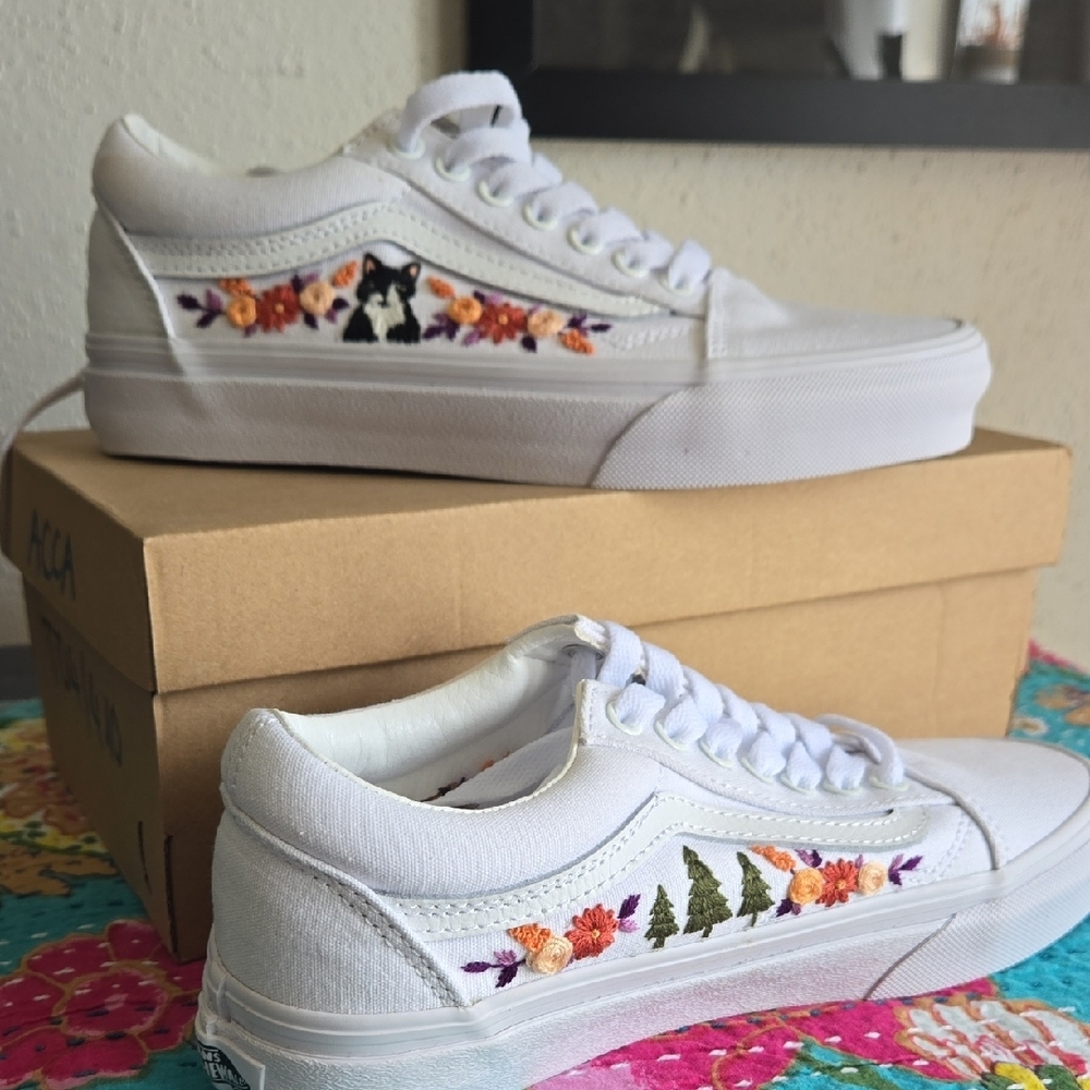 Vans Women's White Cats Embroidered Sneakers